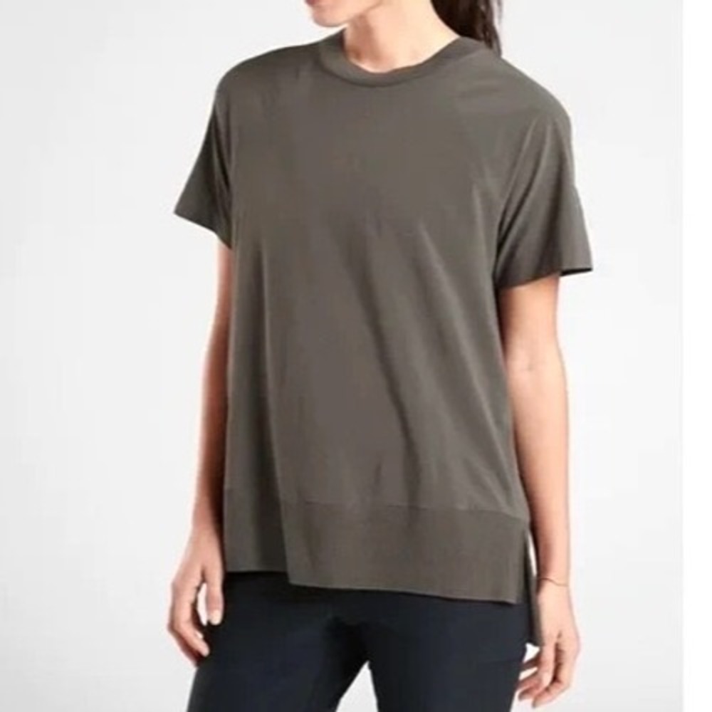 ATHLETA Dark Green RIBBED TRIM High-Low Hem ZEPHYR T-SHIRT/TEE/TOP Sz XS